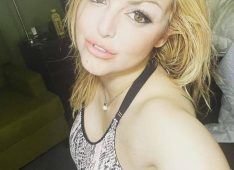 Sarahrit, 38 years old, Woman, Erskine, United Kingdom