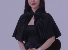 NSFDJEHFNEJFH, 42 years old, Woman, Miami, USA